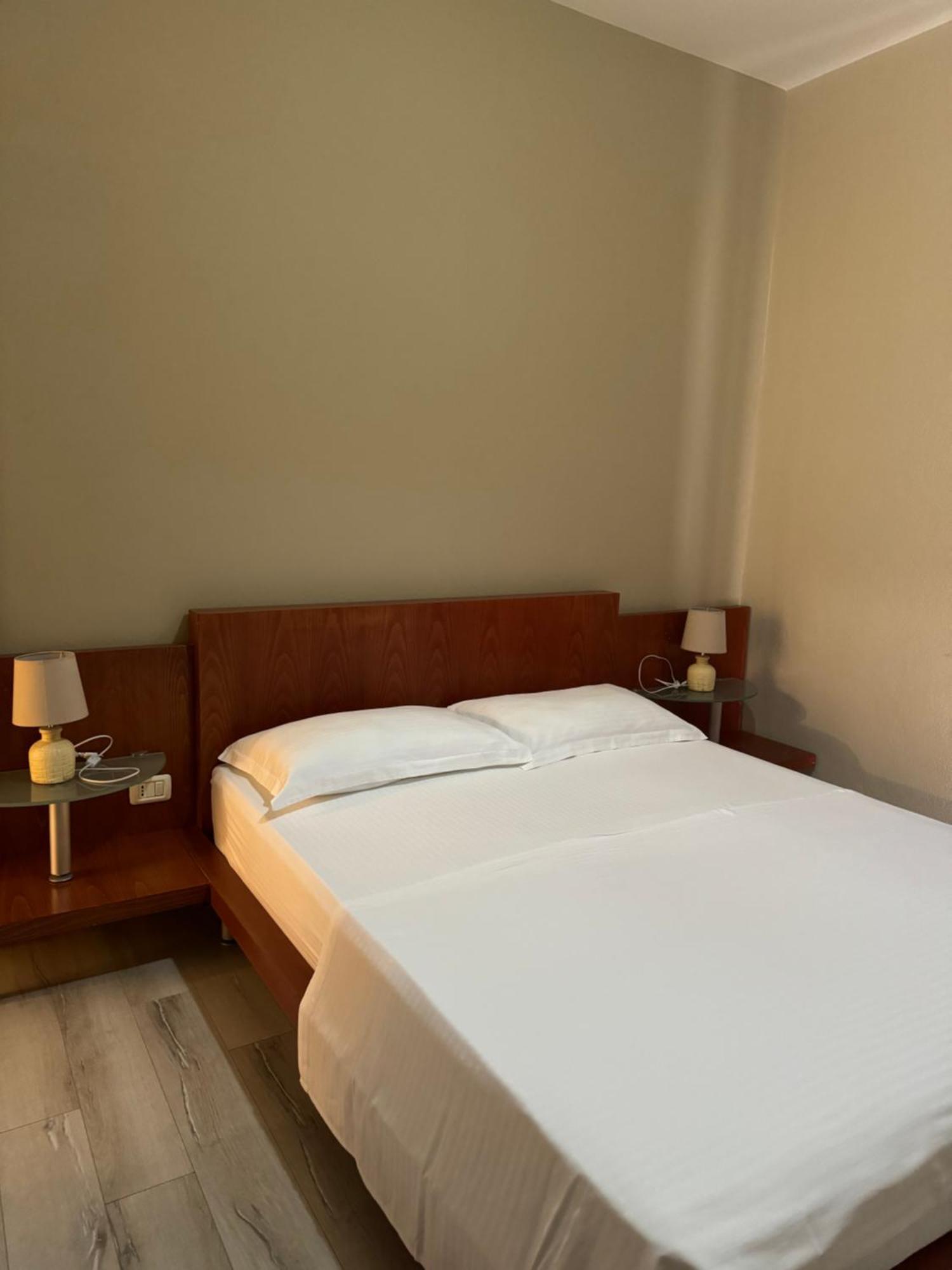 Violet'S Boutique Apartments Sarande Luaran gambar