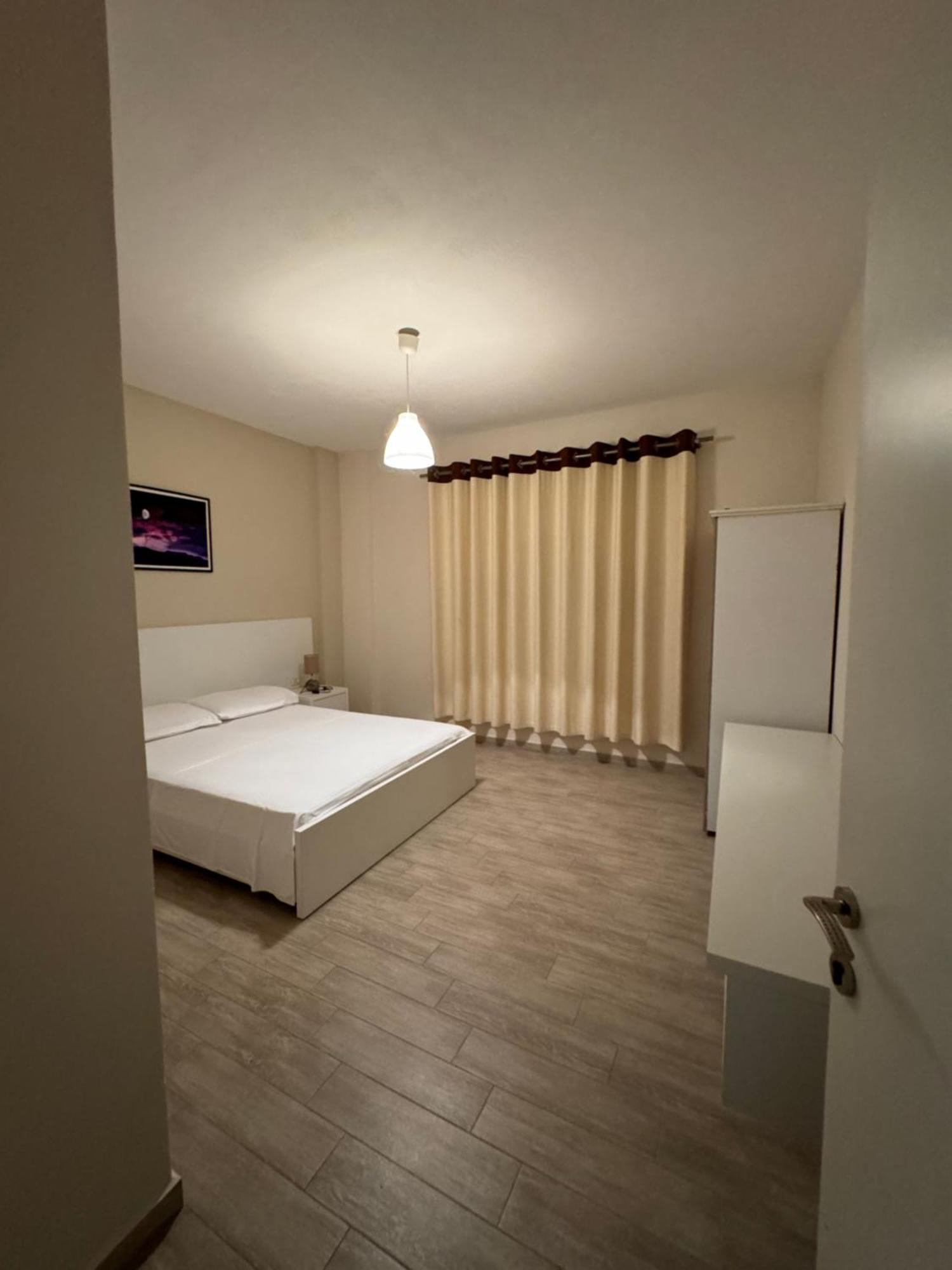 Violet'S Boutique Apartments Sarande Luaran gambar